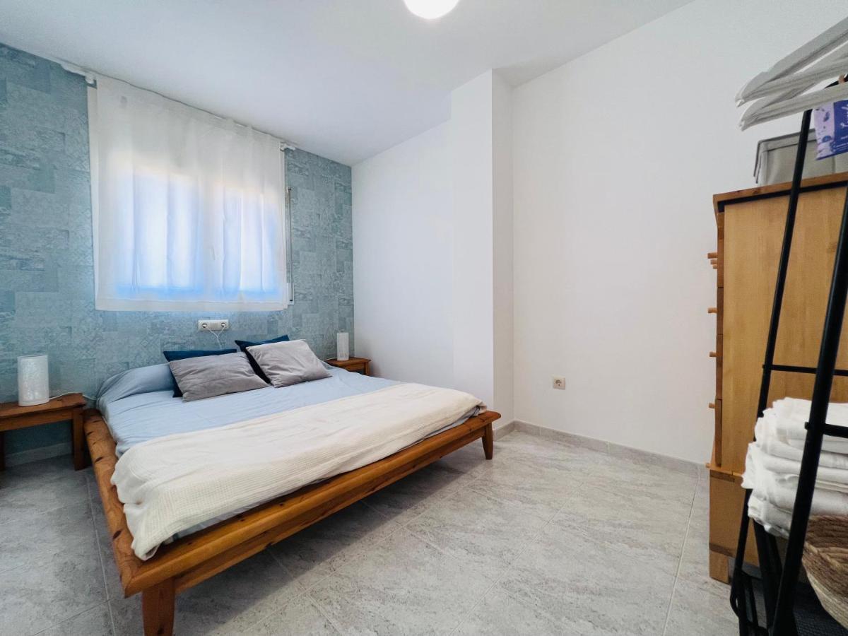 P.Banuls 11 Apartment Empuriabrava Bagian luar foto