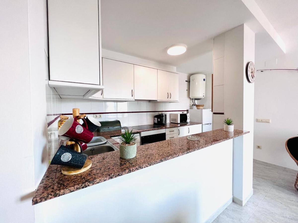 P.Banuls 11 Apartment Empuriabrava Bagian luar foto