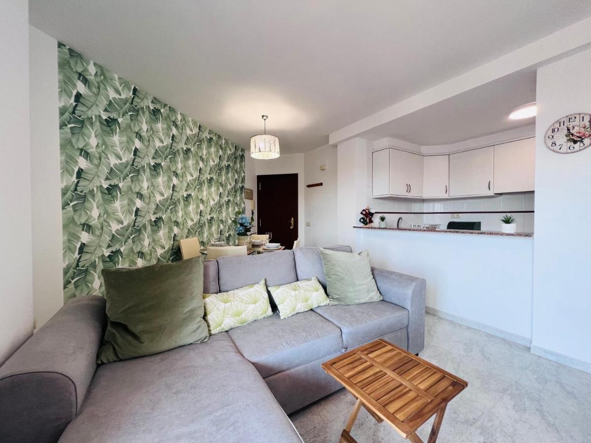 P.Banuls 11 Apartment Empuriabrava Bagian luar foto